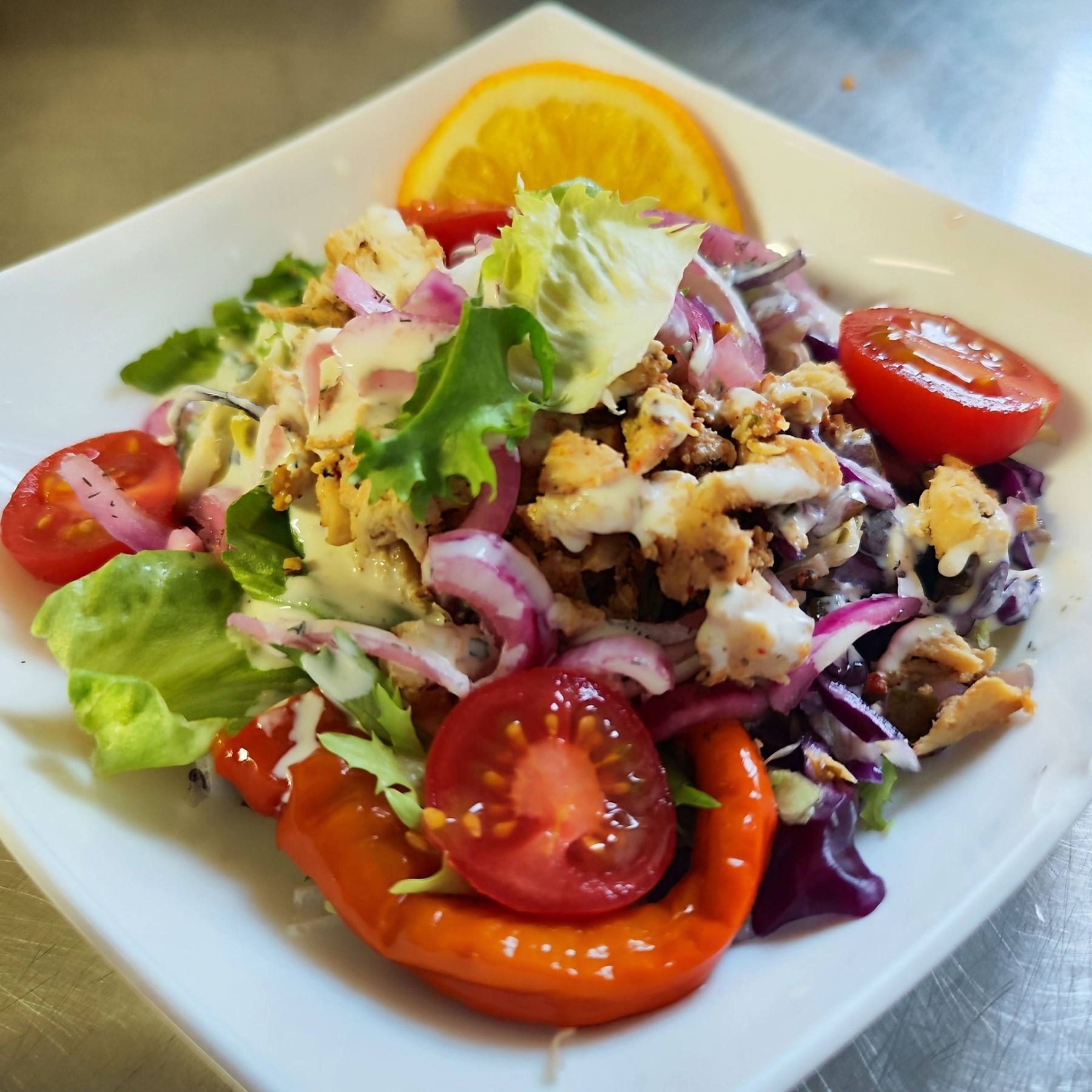 Värske salat majakastmega